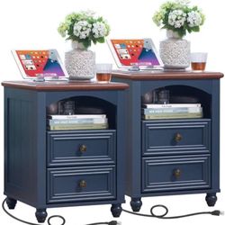 New in box 18" Farmhouse Night St an d Set of 2 with Charging Station