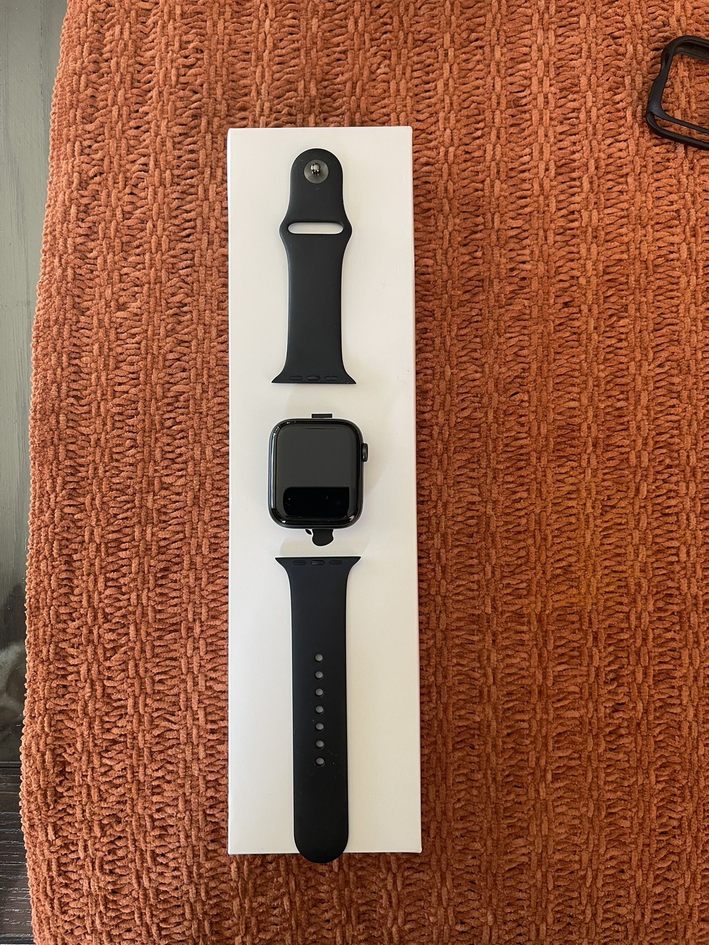 Apple Watch SE GPS + Cellular (2nd Generation) 44mm Space Gray Aluminum