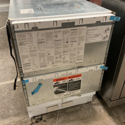 New Sub Zero Panel Ready Under Counter Double Drawer Freezer 