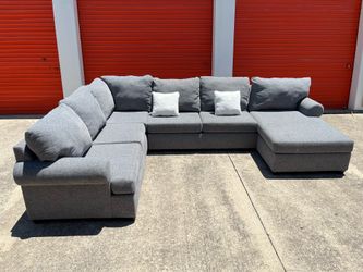 Living spaces (Delivery Available)