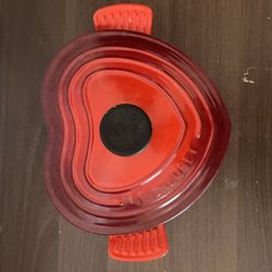 Le Creuset Heart-shaped Dutch Oven 1.5 Qt