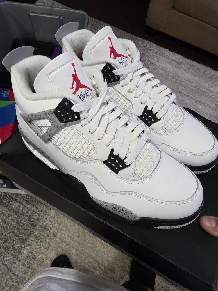 Jordan Retro White Cement/retro Grape/jumpman Jack Travis