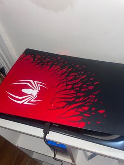 Spider-Man Edition Original Ps5 with A red and Camo controller. EVERYTHING WORKS GREAT!