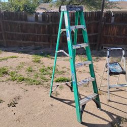 Fiberglass 6 Ft Ladder