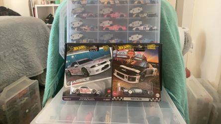 HOT WHEELS