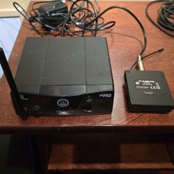 AKG WIRELESS GUITAR SYSTEM 