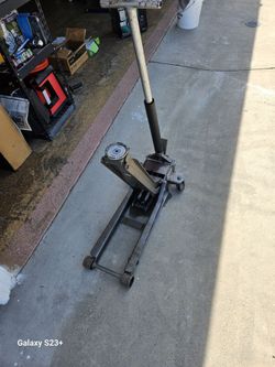 Pittsburgh heavy Duty floor Jack