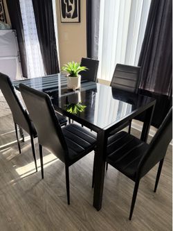 Black Glass Dining Table with 6 Chairs