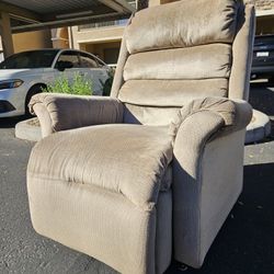 PRIDE POWER LIFT CHAIR