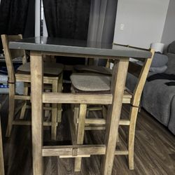 Dinning Table 27 X47X36 High