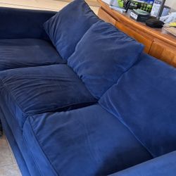 Sofa / Hide-a-bed /pull-out couch 