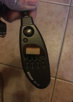 NIKON MC-20 2.6-Foot Remote Trigger