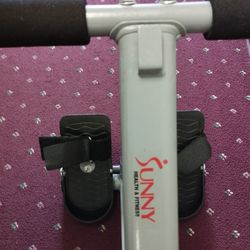 Sunny Health Rowing Machine 