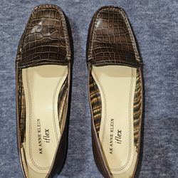 ANNE KLEIN iflex AKVAMA Brn LEATHER SLIPON LOAFER WOMEN 1" HEEL NY Sz 6 M