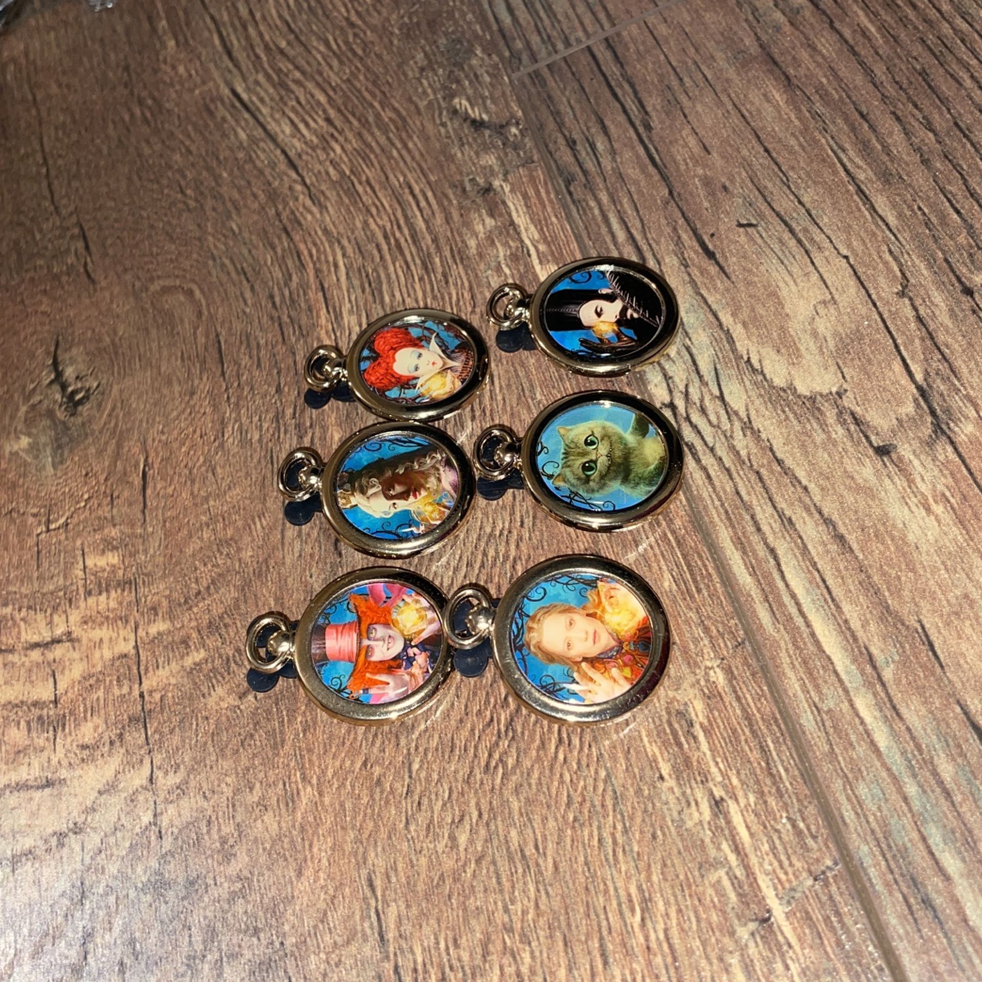Disney Alice In Wonderland Pins