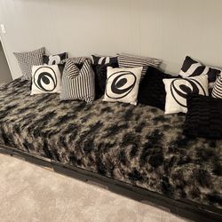 Oversized Latex Foam Sofa Couch made with Reinforced Pallets