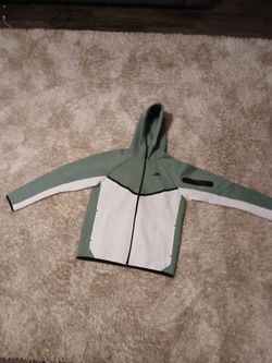 Nike tech