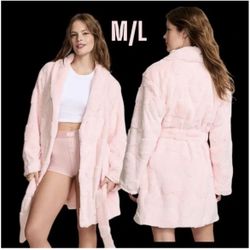 New Victoria Secret Pink Heart Robe (Valentine) With Matching Pink Slippers