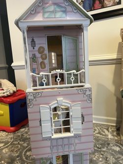 Doll house