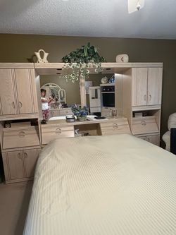 Bedroom set includes sleep number mattress