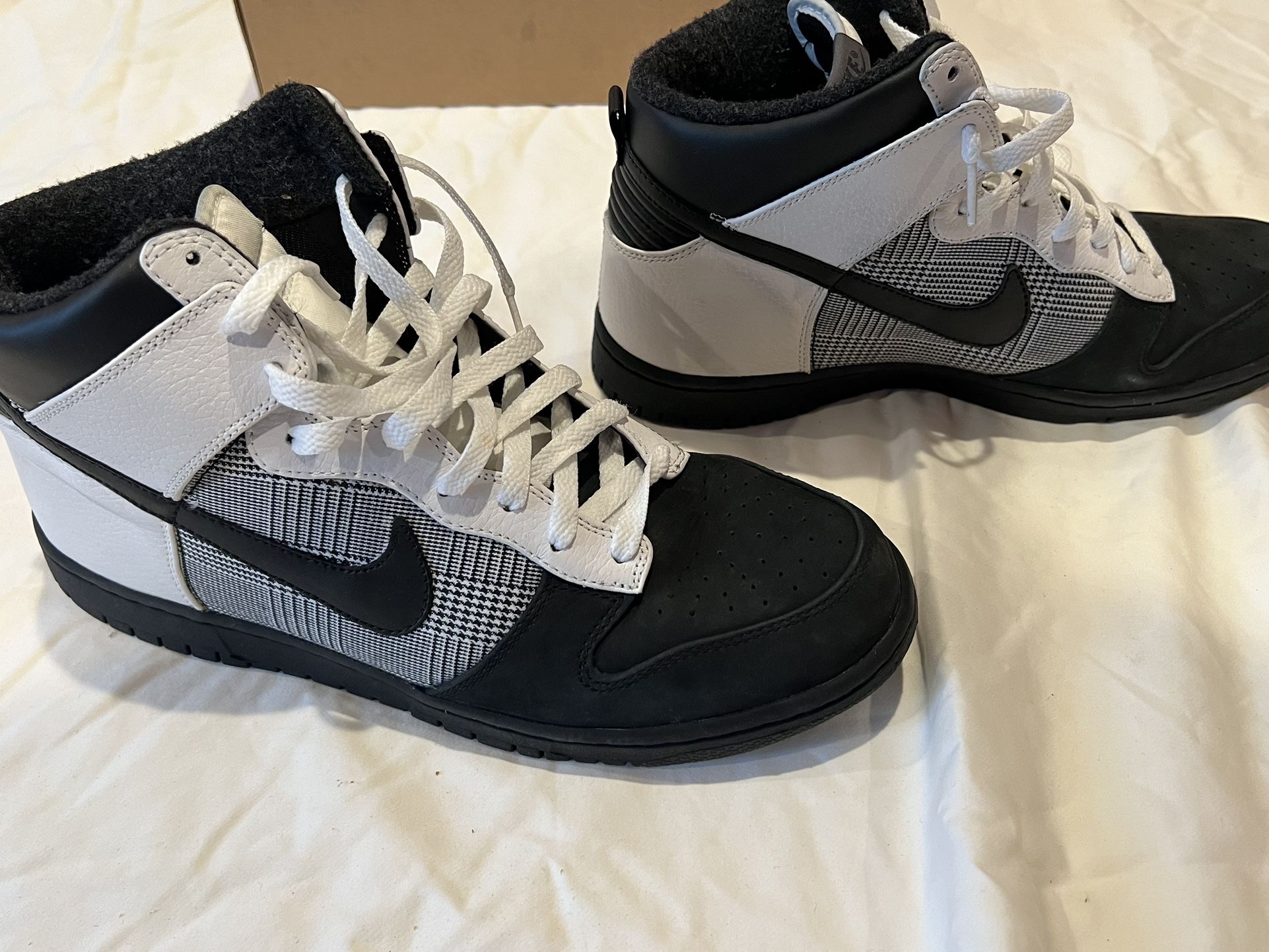 Nike High Top Checkered Size 11