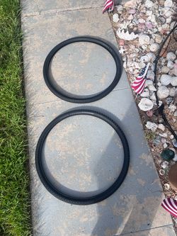 40x700  Fast Rolling Gravel Bicycle Tires (pair) BRAND NEW