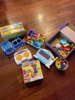 Large lot Of PlayDoh Toys