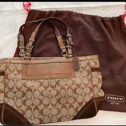 Vintage Coach Logo Shoulder Bag 