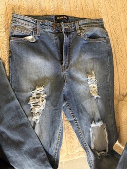 Fashion Nova Seek and Destroy Jeans Size 11