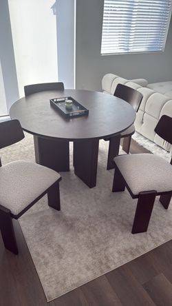 Lennon dining table set