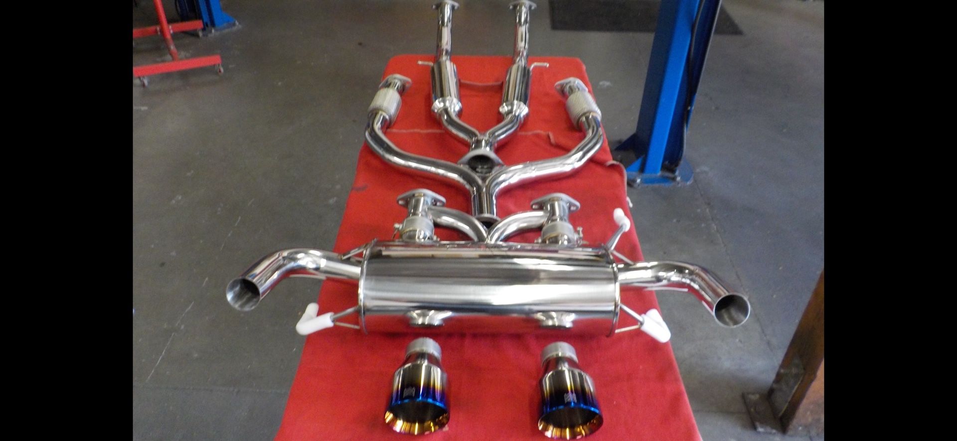 370z Armytrix Exhaust Valvetronic Like New