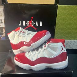 Jordan 11’ S 🍒 Reds  Size 8.5 M / 7 W