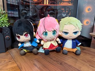 Spy x Family Pluahies