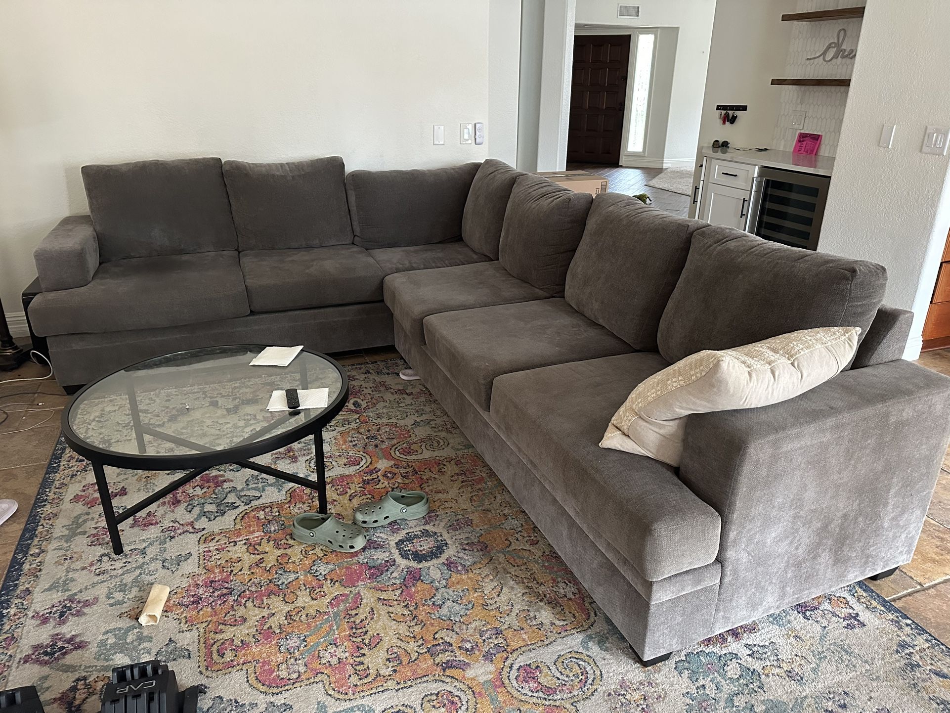 Living Spaces Bonaterra Charcoal Sectional Couch