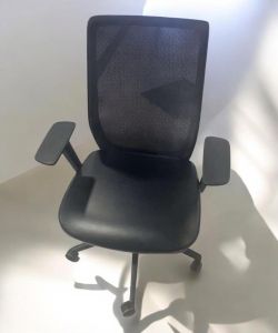 National Laudio Black Mesh Back Task Chairs – Floor Model – From $200 📦 Florida