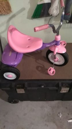 Three wheel girl bike