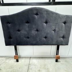 Tufted Headboard. Queen size Charcoal, velvet  Upholstered ikea https://offerup.com/redirect/?o=SGVhZGJvYXJkLkxpa2U= new. MOVING! MUST GO! 