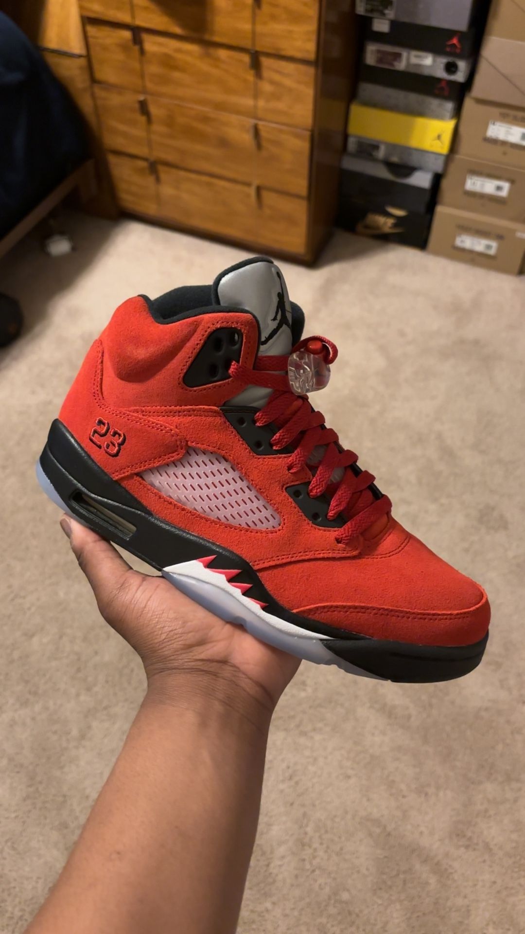 JORDAN 5 RAGING BULL! *DEADSTOCK* (SIZE 8MEN)