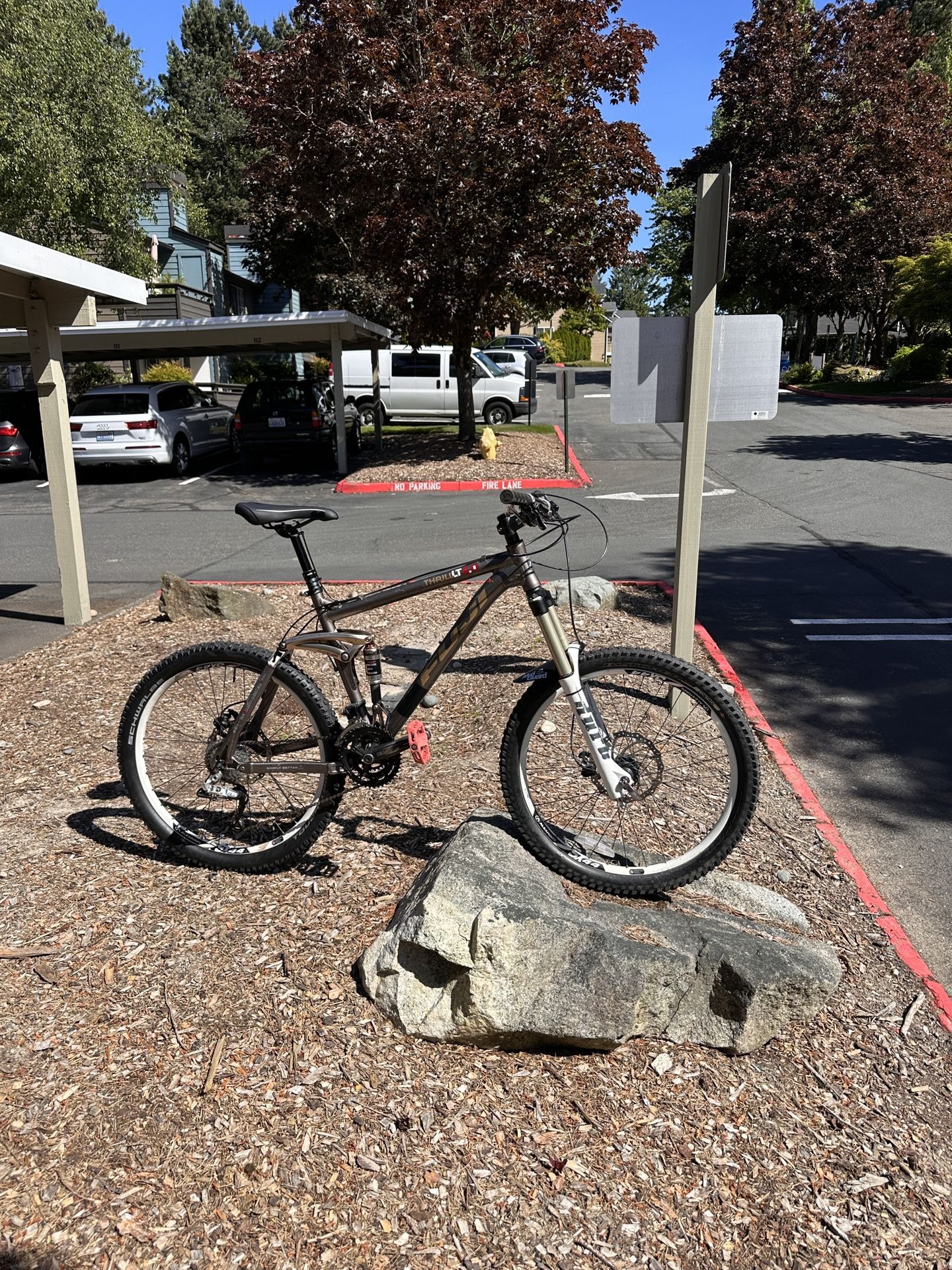 FUJI Thrill LT 2.0 2010 Medium Frame 19” Wheels 26”