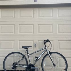 Trek 7.0 FX Hybrid Fitness Bike – 15” (38cm) Frame Commuter Bicycle