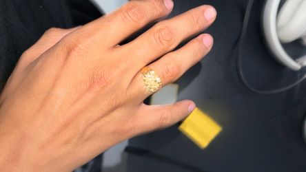 Gold ring 10K