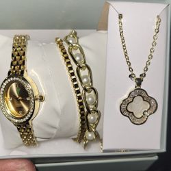 Watch Bracelet  Jewelry I Can Deliver  40$