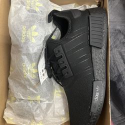 Adidas Men Size 9 1/2