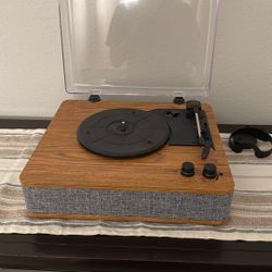 Record Player 