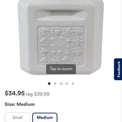 Vittles vault dog food container