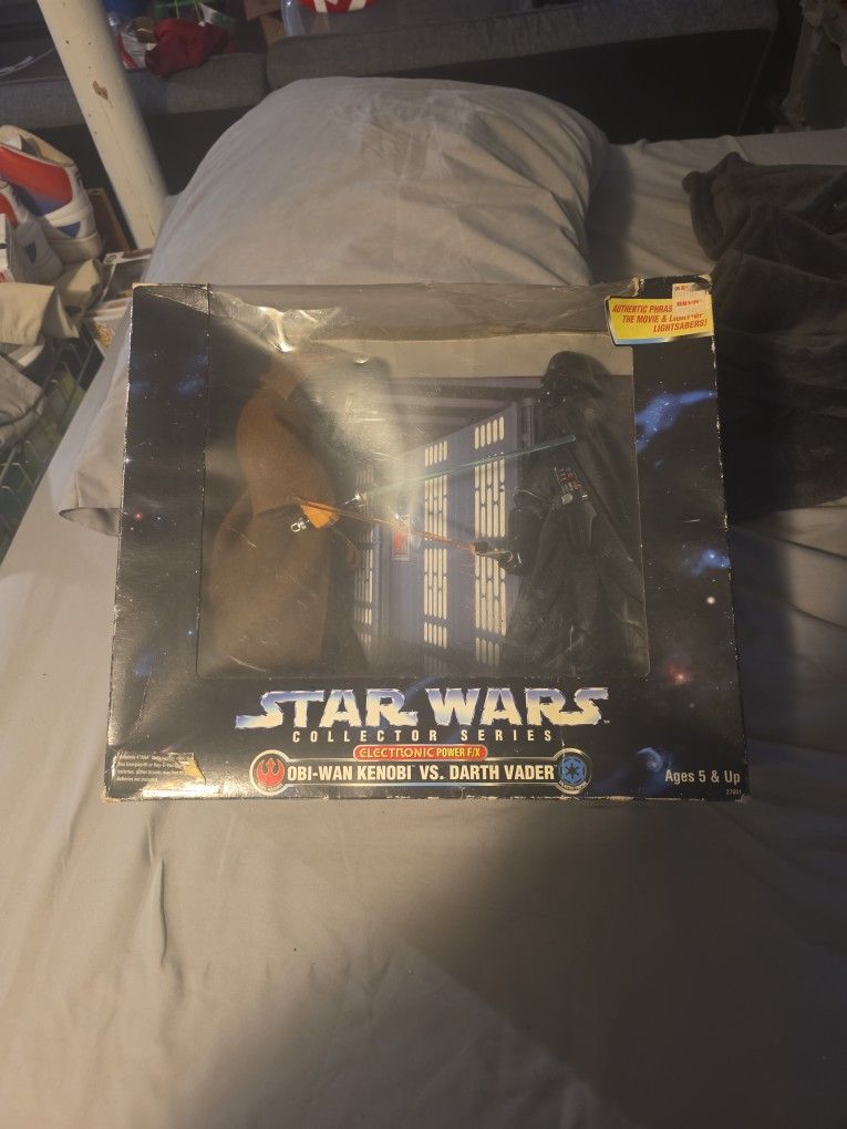 Star Wars Collector Series Obi-Wan Kenobi VS.  Darth  Vader