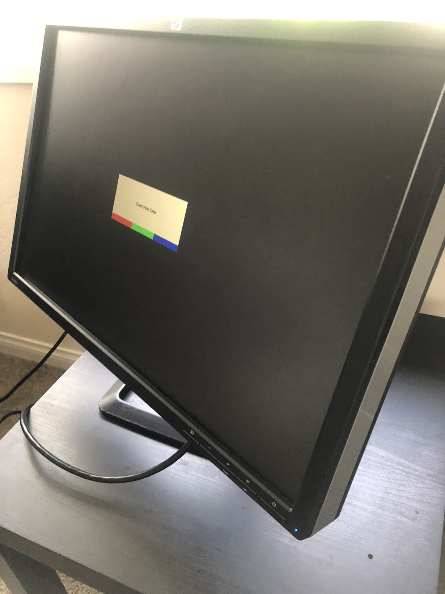 HP computer monitor