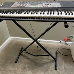 Electric Piano Keyboard 