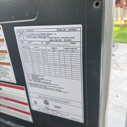 Goodman Air condition 4 Ton & 2.5 Ton As Is  / 2012