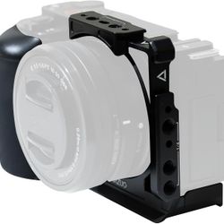 Camera Cage for Sony ZV-E10, 155g Aluminum Rig with Anti-Slip Silicone Handle